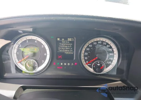 2018 Ram 1500 Slt 4X4 5'7 Box z USA, uszkodzony, nr VIN 1C6RR7LG5JS307532